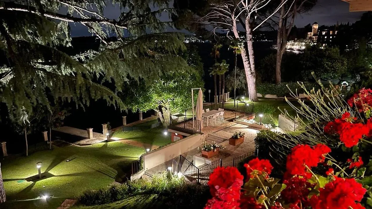 Holiday home Casa Jessika Villa Gardone Riviera Italy